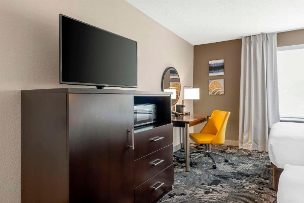 Comfort Inn & Suites Near Universal Orlando Resort-Convention Ctr image 14